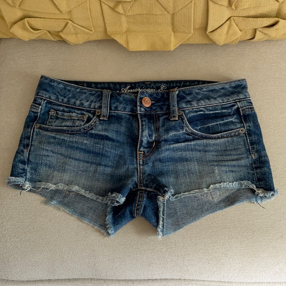 American Eagle Women’s Jean Short Shorts Size 0